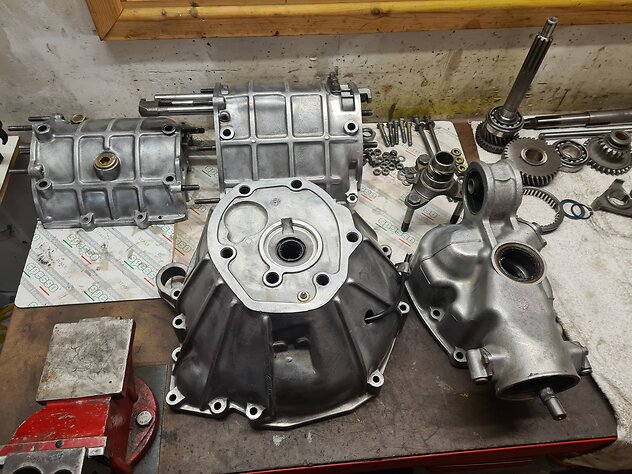 In the Workshop/Restoration. Gearbox rebuild 2